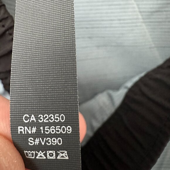 Vuori Shorts Mens M, XL Gray Peak Athletic v390 Activewear - Picture 11 of 14